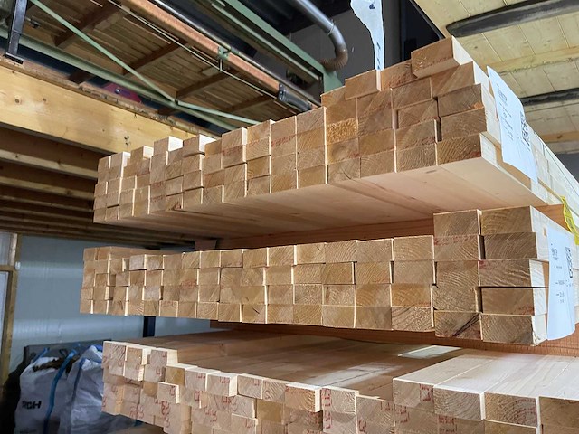 Vuren regels 4200x58x32mm (144x) - afbeelding 3 van  3