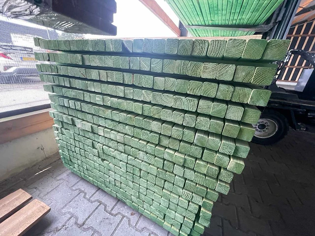 Vuren regels geschaafd groen geïmpregneerd 5100x45x45mm (400x) - afbeelding 3 van  3