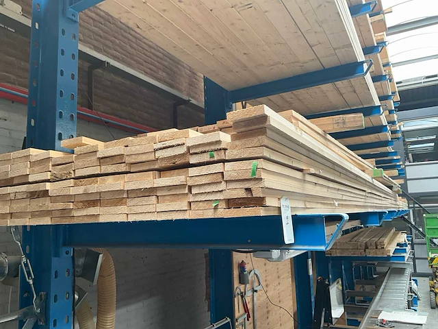 Vuren ruw lat (22x100mm) (120x) - afbeelding 1 van  4