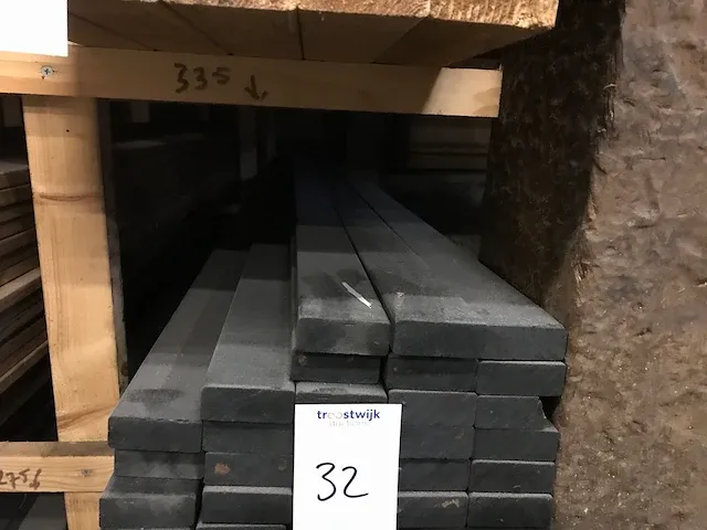 Vuren thermisch behandeld zwart gespoten (40x) - afbeelding 2 van  2