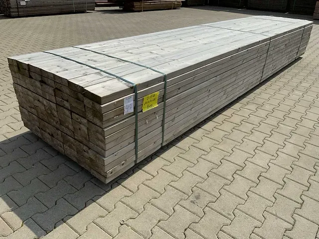 Vuren timmerhout 45x145x4800mm (84x) - afbeelding 1 van  6