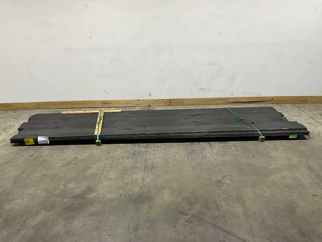 Vuren triple rhombus plank zwart geïmpregneerd 400x12,5x1,8 cm (16x) - afbeelding 2 van  6