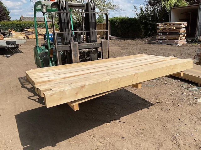 Vuren tuinpaal met inkeping 240x12x12 cm (10x) - afbeelding 2 van  4
