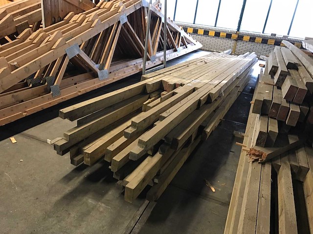 Vuren vloerbalken (60x) - afbeelding 2 van  4