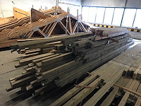 Vuren vloerbalken (82x) - afbeelding 1 van  4