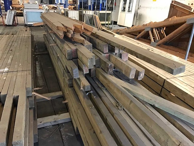 Vuren vloerbalken (82x) - afbeelding 3 van  4