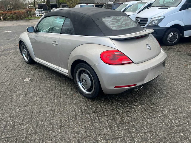 Vw beetle 2.5 automaat - personenauto - afbeelding 3 van  7