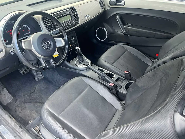 Vw beetle 2.5 automaat - personenauto - afbeelding 5 van  7