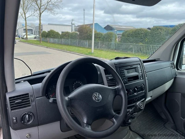 Vw crafter - kenteken v-517-td - afbeelding 9 van  24