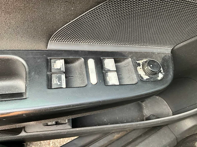 Vw golf - personenauto (schade) - afbeelding 2 van  13