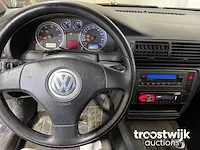 Vw passat 1.8 turbo trendline, 21-ht-zf - afbeelding 10 van  18