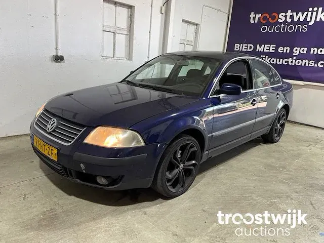 Vw passat 1.8 turbo trendline, 21-ht-zf - afbeelding 1 van  18