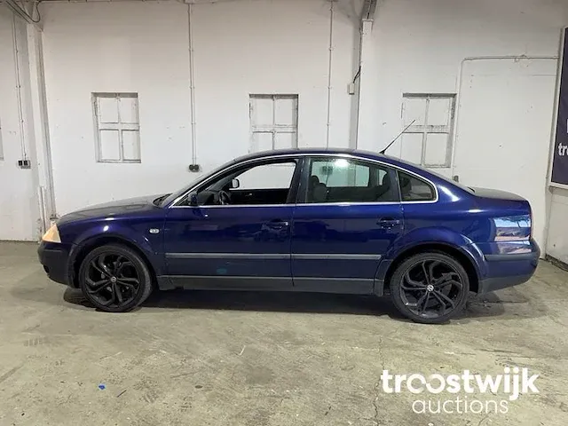 Vw passat 1.8 turbo trendline, 21-ht-zf - afbeelding 2 van  18