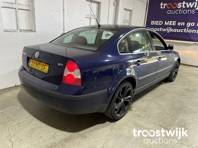 Vw passat 1.8 turbo trendline, 21-ht-zf - afbeelding 5 van  18