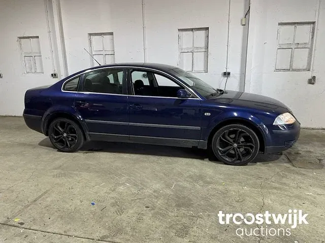 Vw passat 1.8 turbo trendline, 21-ht-zf - afbeelding 6 van  18