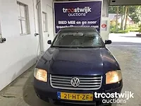 Vw passat 1.8 turbo trendline, 21-ht-zf - afbeelding 8 van  18