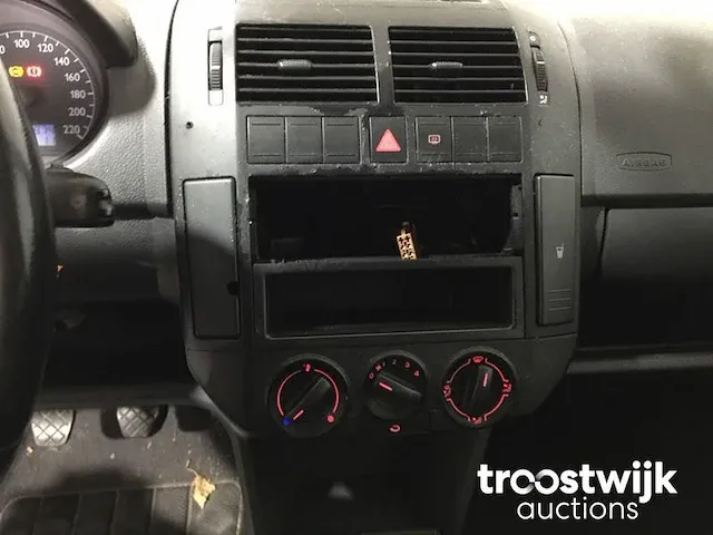 Vw polo 1.2-12v sportline, 48-rh-ph - afbeelding 11 van  15