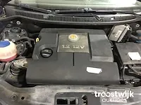 Vw polo 1.2-12v sportline, 48-rh-ph - afbeelding 15 van  15