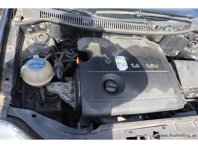 Vw polo 1.4 16v benzine | bwjr. 2002 | kenteken: 4-zrg-86 - afbeelding 7 van  17
