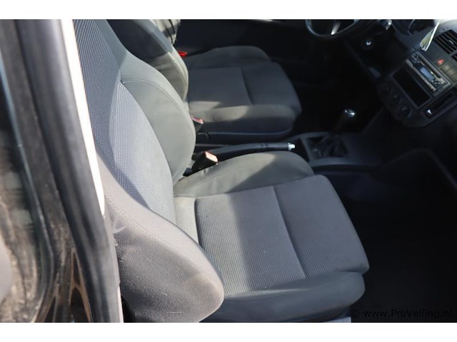 Vw polo 1.4 16v benzine | bwjr. 2002 | kenteken: 4-zrg-86 - afbeelding 3 van  17