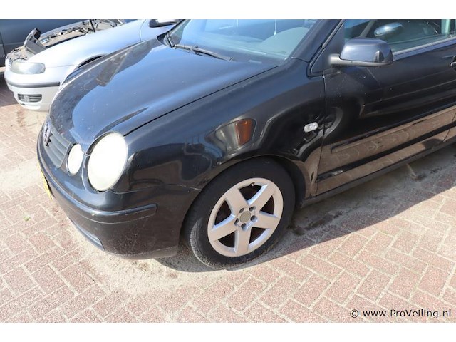 Vw polo 1.4 16v benzine | bwjr. 2002 | kenteken: 4-zrg-86 - afbeelding 11 van  17
