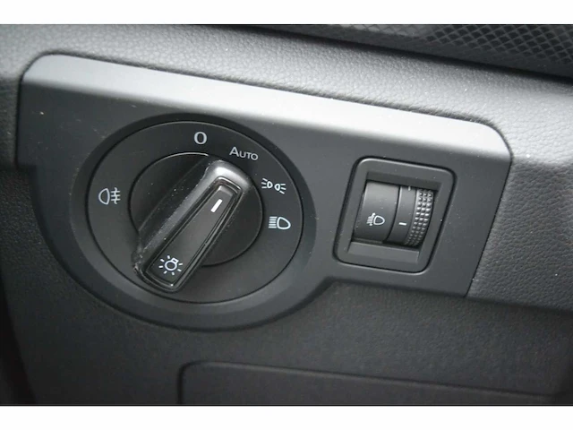 Vw t-cross 1.0 tsi life edition - personenauto - afbeelding 16 van  25