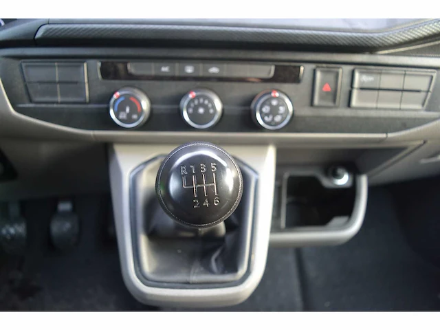 Vw t6 transporter 2.0 tdi kastenwagen - bedrijfswagen - afbeelding 10 van  29