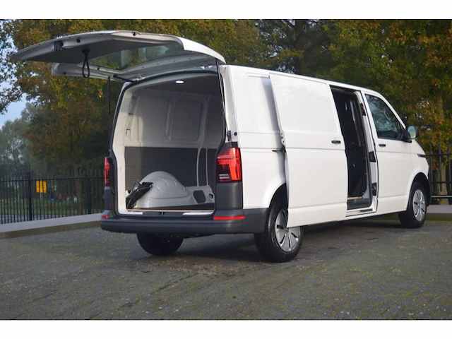 Vw t6 transporter 2.0 tdi kastenwagen - bedrijfswagen - afbeelding 25 van  29