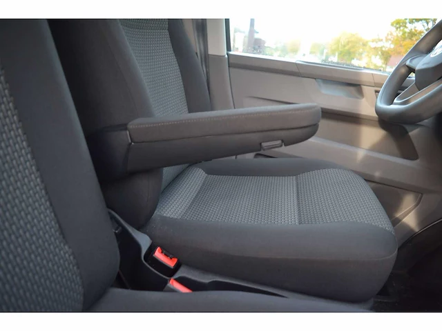 Vw t6 transporter kastenwagen - bedrijfswagen - afbeelding 2 van  28