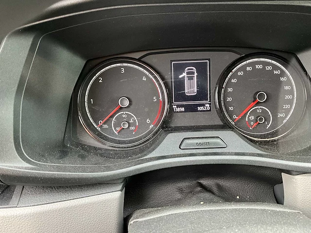 Vw t6 transporter kastenwagen - bedrijfswagen - afbeelding 4 van  28