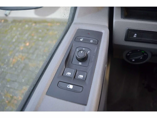 Vw t6 transporter kastenwagen - bedrijfswagen - afbeelding 17 van  28