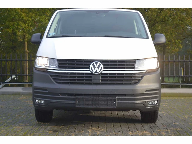 Vw t6 transporter kastenwagen - bedrijfswagen - afbeelding 24 van  28