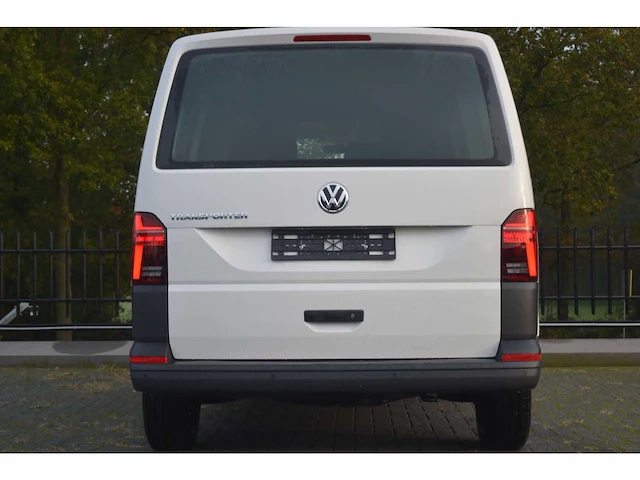 Vw t6 transporter kastenwagen - bedrijfswagen - afbeelding 25 van  28