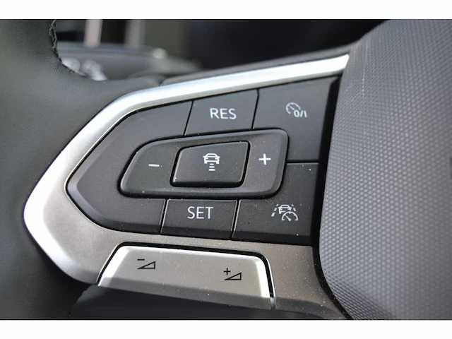 Vw taigo 1.0 life edition - personenauto - afbeelding 15 van  27