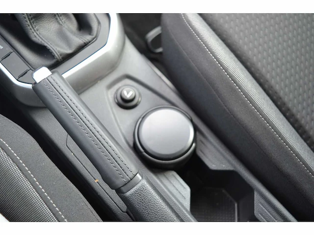 Vw taigo 1.0 tsi life edition - personenauto - afbeelding 10 van  27