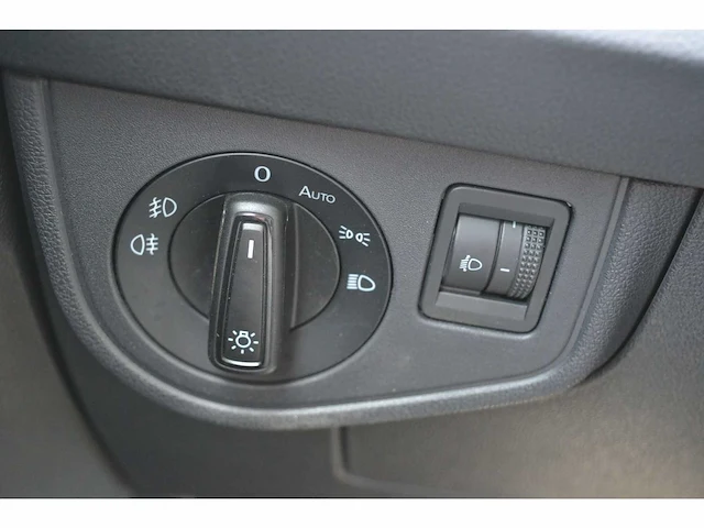 Vw taigo 1.0 tsi life edition - personenauto - afbeelding 18 van  27
