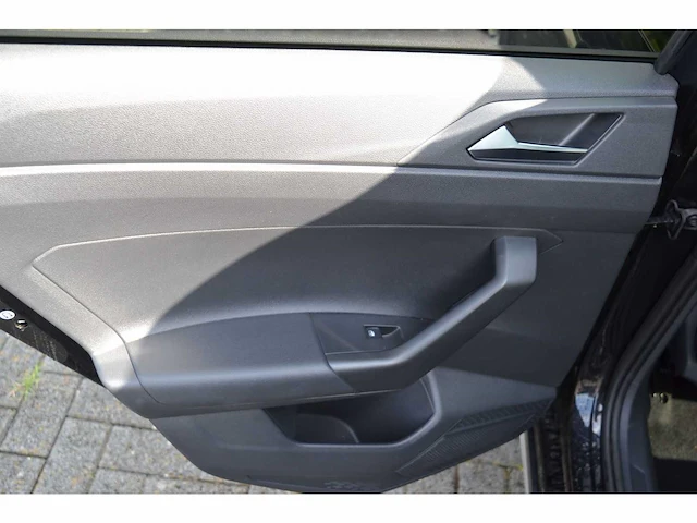 Vw taigo 1.0 tsi life edition - personenauto - afbeelding 19 van  27