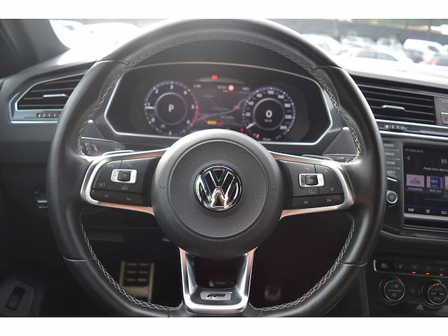 Vw tiguan highline 4-motion r-line - personenauto - afbeelding 3 van  31
