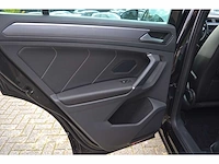 Vw tiguan highline 4-motion r-line - personenauto - afbeelding 25 van  31