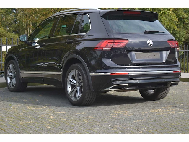 Vw tiguan highline 4-motion r-line - personenauto - afbeelding 26 van  31