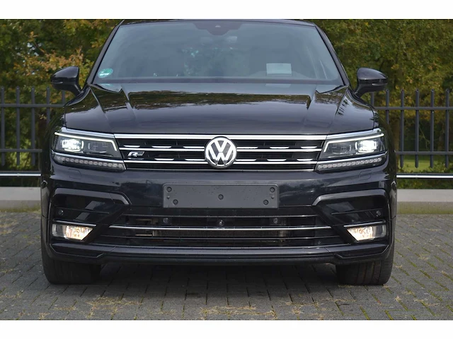 Vw tiguan highline 4-motion r-line - personenauto - afbeelding 27 van  31