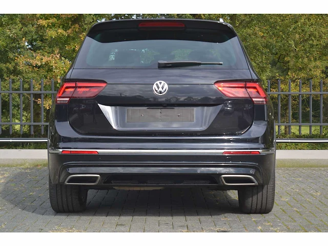 Vw tiguan highline 4-motion r-line - personenauto - afbeelding 28 van  31