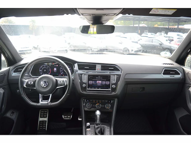 Vw tiguan highline 4-motion r-line - personenauto - afbeelding 31 van  31
