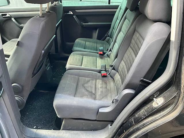 Vw touran 1.4 tsi - personenauto (schade) - afbeelding 3 van  17