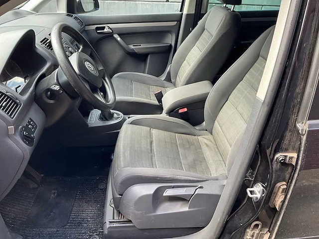 Vw touran 1.4 tsi - personenauto (schade) - afbeelding 14 van  17