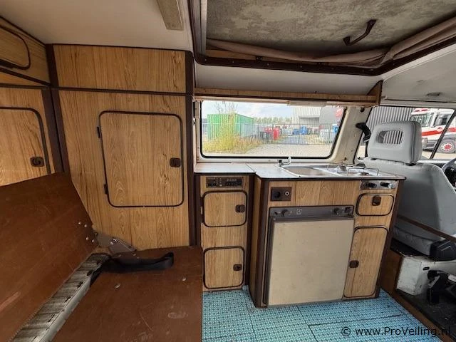 Vw transporter 1.9 benzine | 76pk | camper - afbeelding 38 van  46