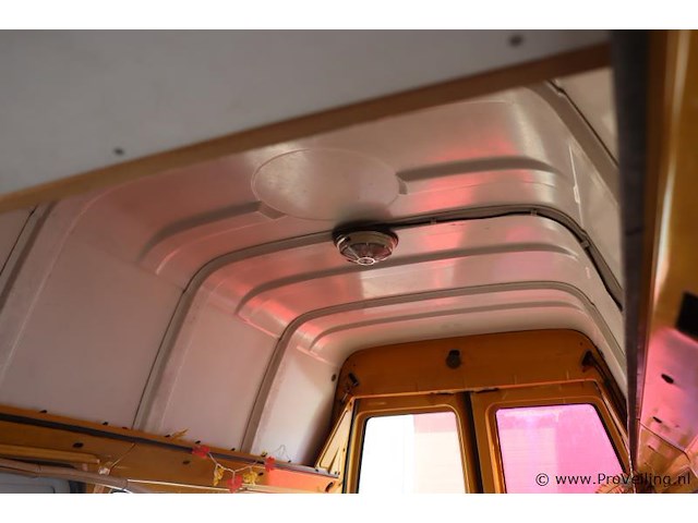 Vw transporter kampeerwagen 2.4 l diesel| 57kw suncro | bwjr. 1996 | kenteken 2-sfk-11 - afbeelding 16 van  27