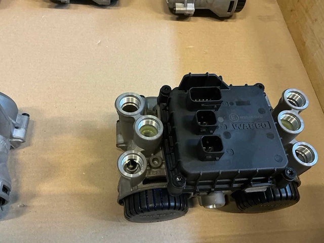 Wabco modulator (2x) - afbeelding 3 van  7
