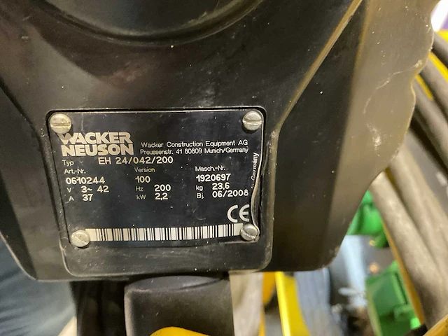 Wacker bh24 + gh3500 breekhamer + aggregaat - afbeelding 4 van  5