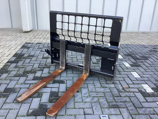 Wacker neusen kompaklader - afbeelding 12 van  16